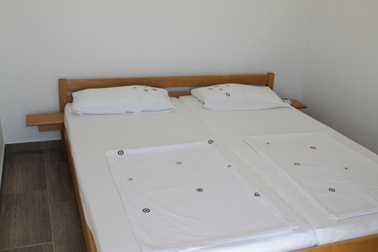 Apartmani Subasic Pag Town Exteriér fotografie